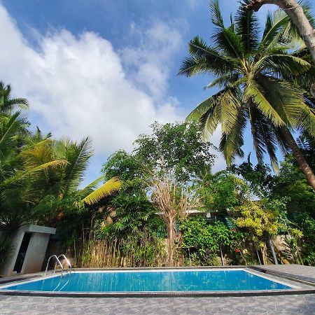 Mihin Villa Bentota Exterior photo